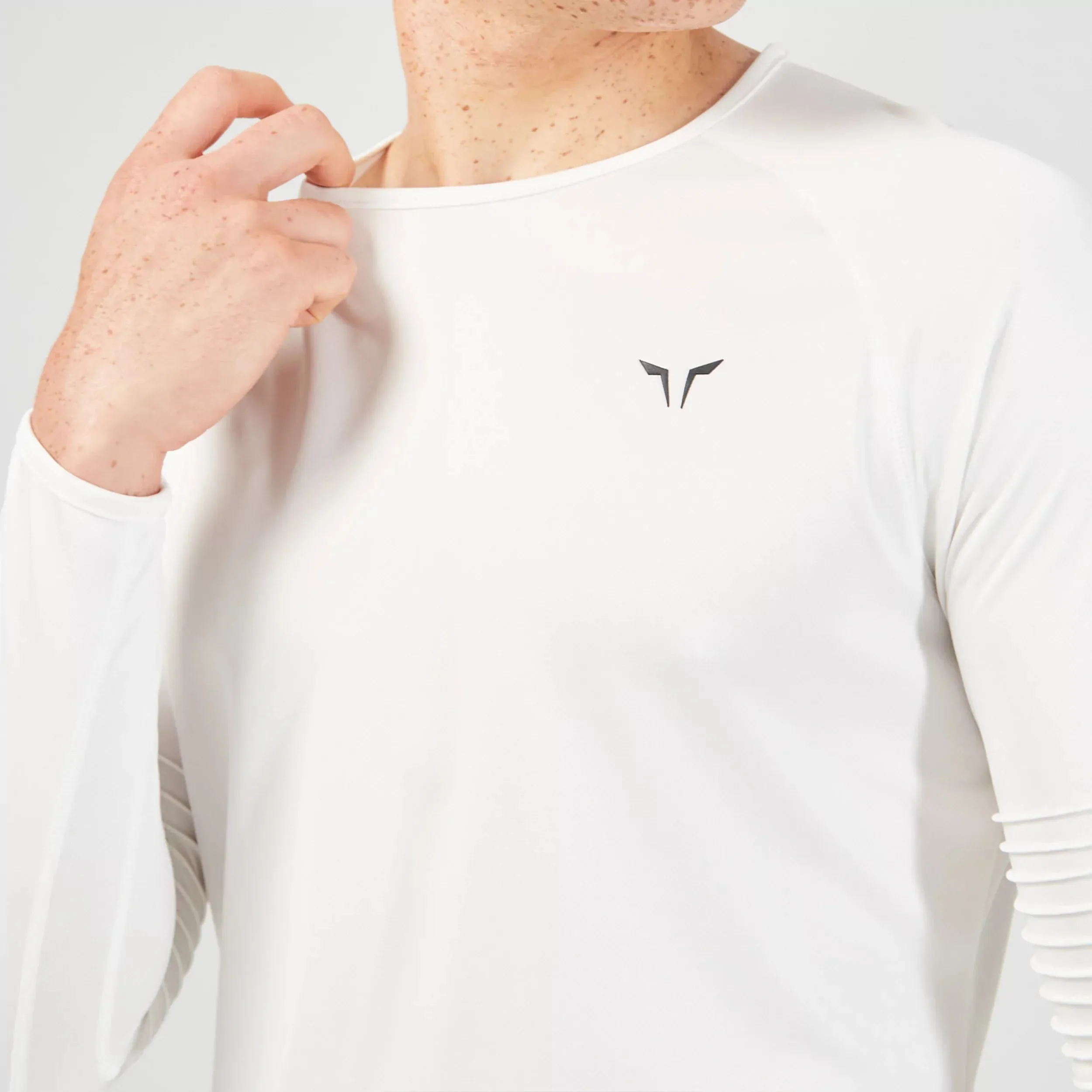 Essential Agility Long Sleeves Tee - Pearl White