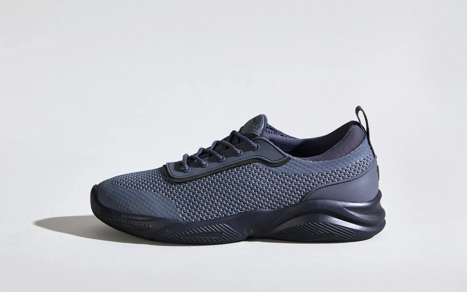 Max Hybrid Sneakers