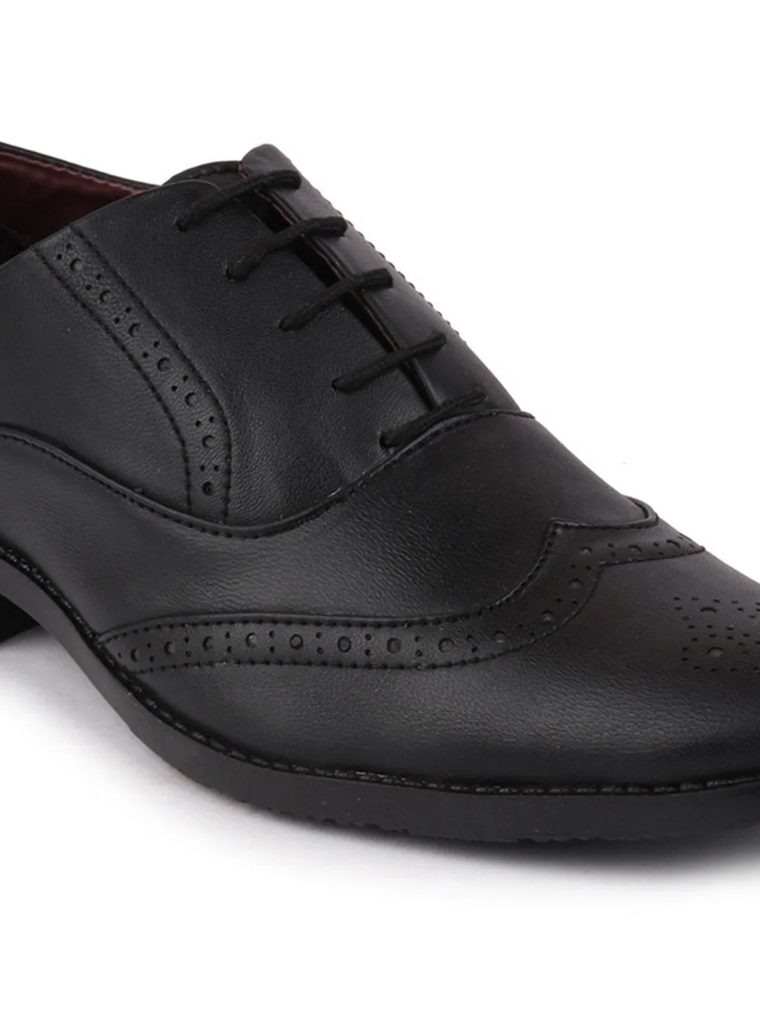 Men Black Formal Lace-Up Brogue Shoes