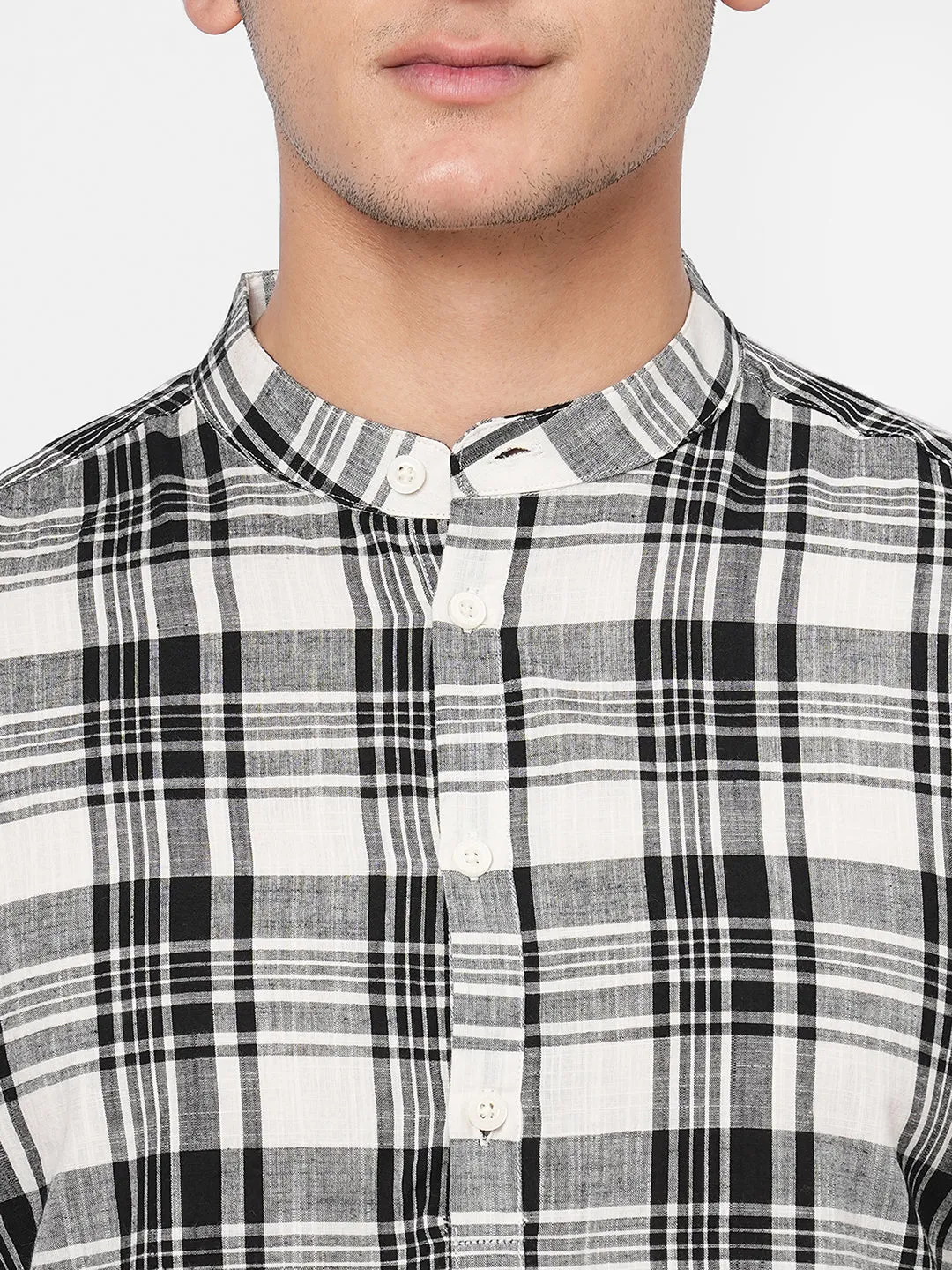 Men's Black Cotton Regular Fit Checked Shirt